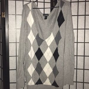 Tricolor Diamond Print Sweater